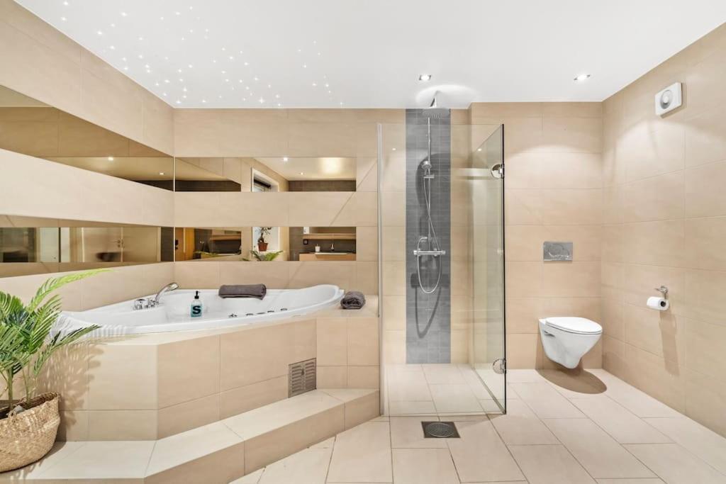 Penthouse Leilighet 200 Kvm Vakker Sjoutsikt. Apartment Bergen Ngoại thất bức ảnh